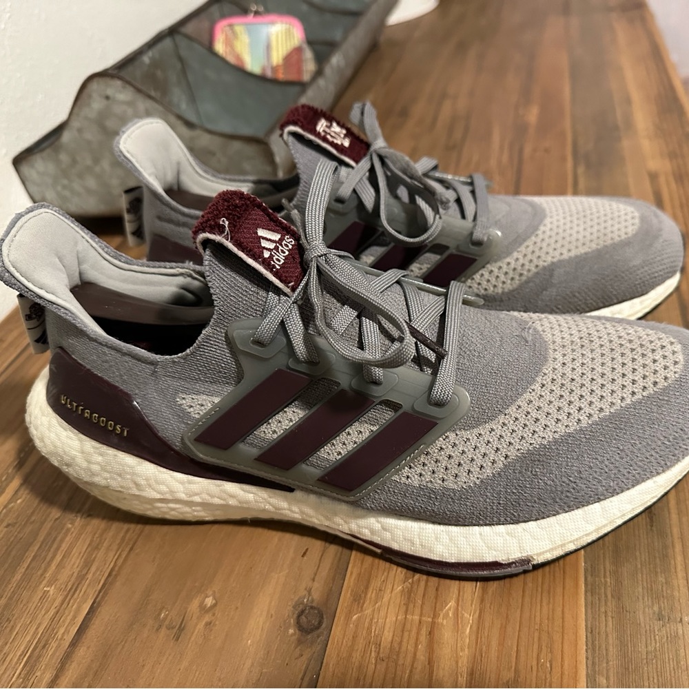 Men’s Adidas Ultraboost 21 Size 9